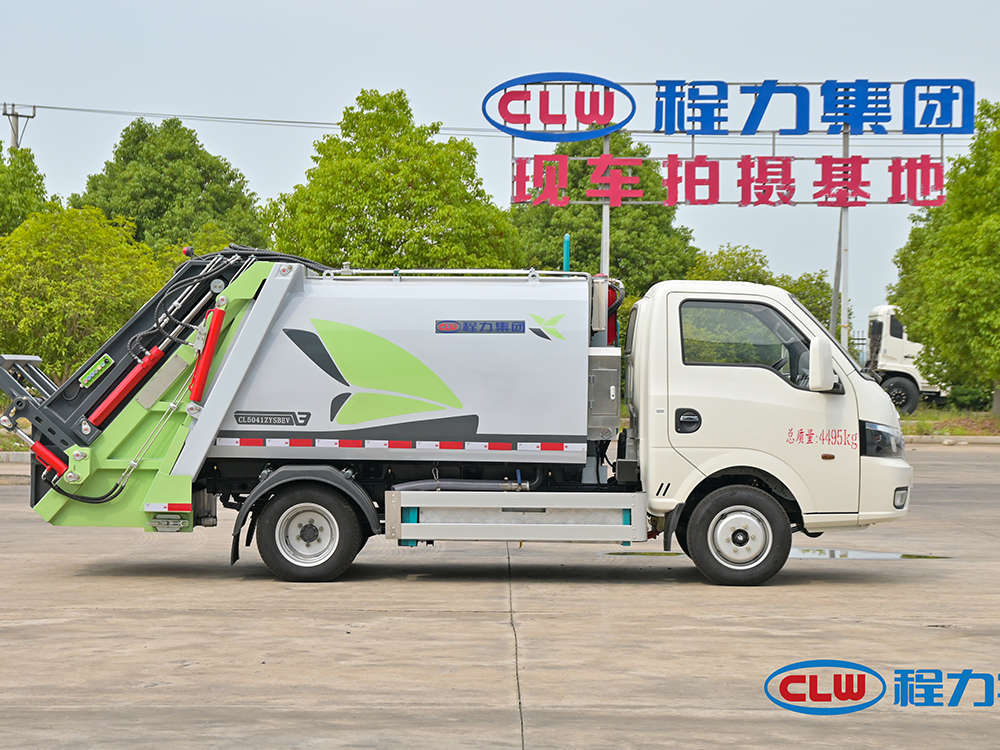 东风途逸蓝牌纯电动压缩垃圾车