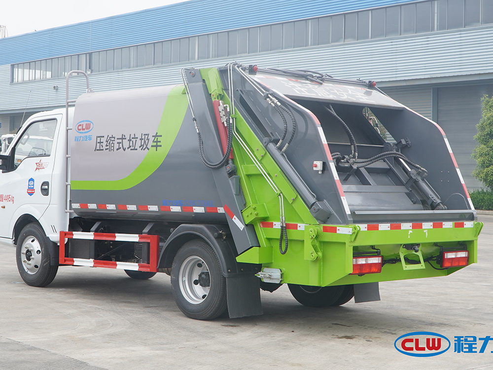 东风途逸蓝牌5.8方压缩垃圾车