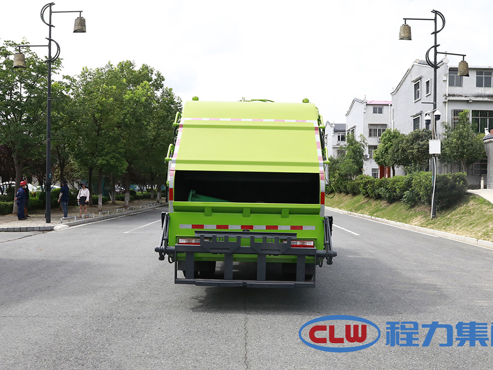 程力先锋福瑞卡压缩垃圾车