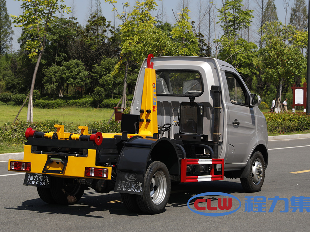 长安勾臂垃圾车