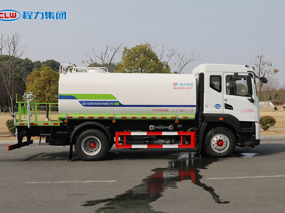 程力东风D9绿化喷洒车