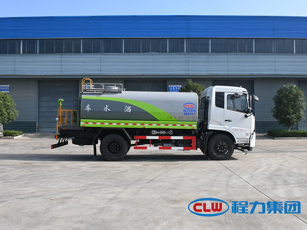 程力东风天锦绿化喷洒车