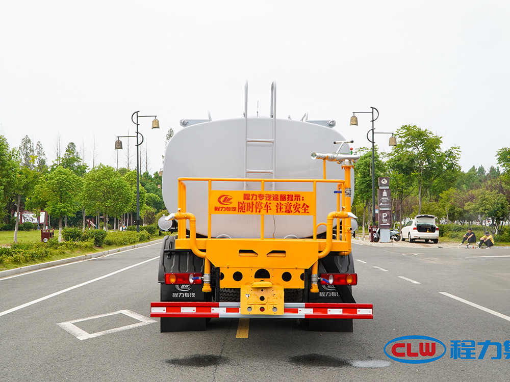 程力华神T3绿化洒水车