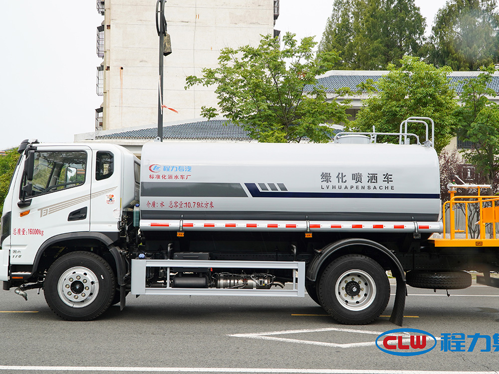 程力华神T3绿化洒水车