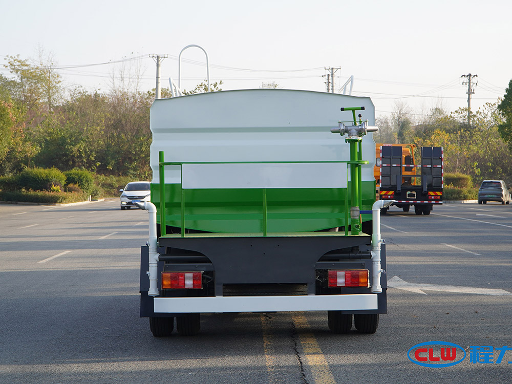 程力重汽豪沃蓝牌抑尘车（7方）