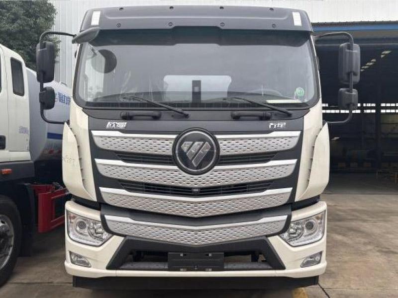 14.7m³程力先锋福田欧曼绿化喷洒车