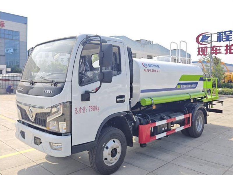 东风F6CLW5070GPSD6 5方洒水车