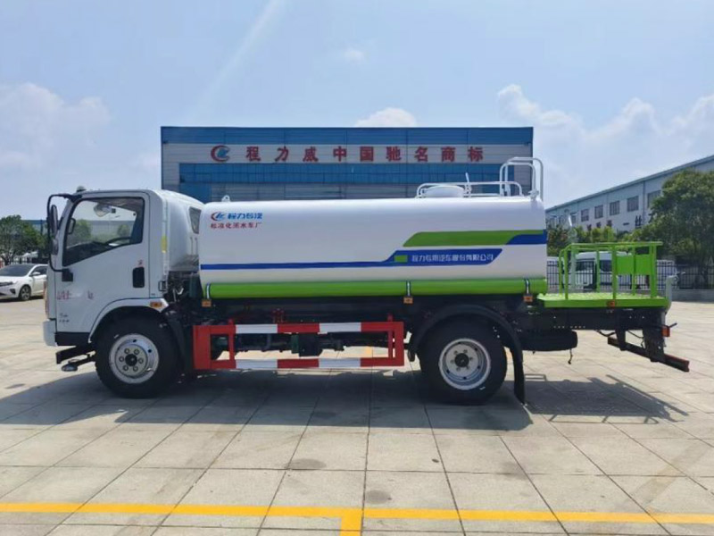 东风华神T1CLW5120GPSABS 9方绿化喷洒车