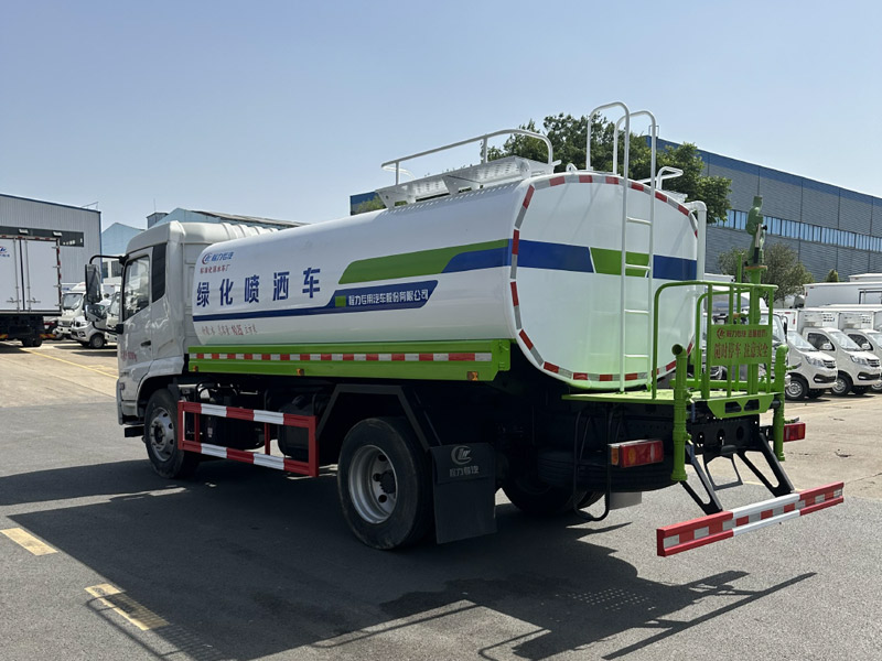 东风天锦12.6方洒水车CLW5160GPSDDP