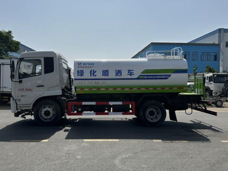 东风天锦12.6方洒水车CLW5160GPSDDP