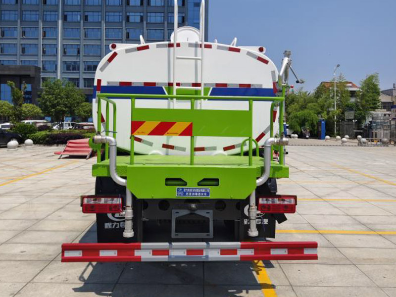 福田领航ES5CLW5161TSDBBS13方防役消毒洒水车