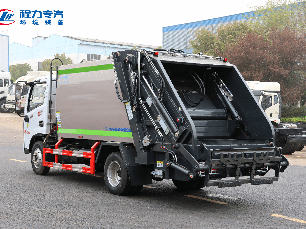 东风多利卡D6（老款老样式）