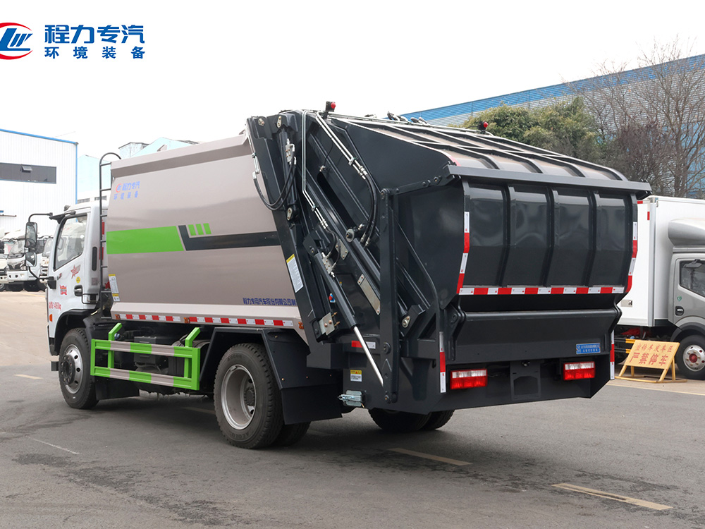 东风多利卡D7（14方摆臂落地斗）