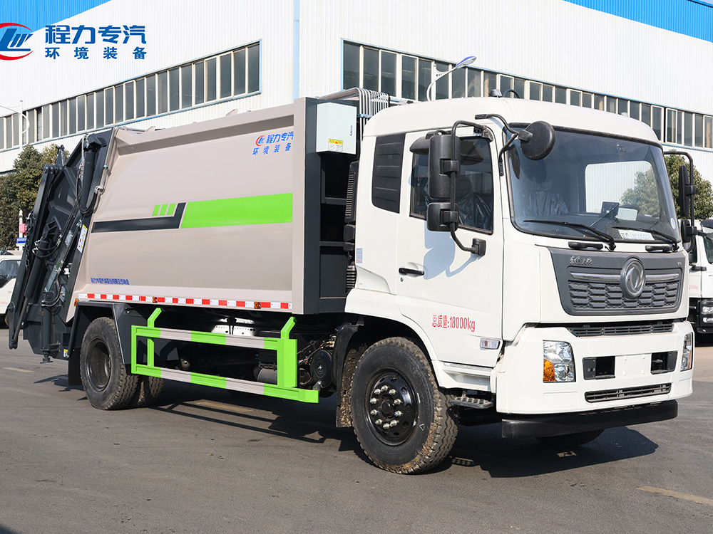 东风天锦（摆臂带挂桶）