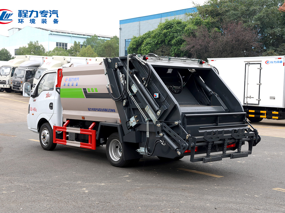 东风途逸（T5地下室版）