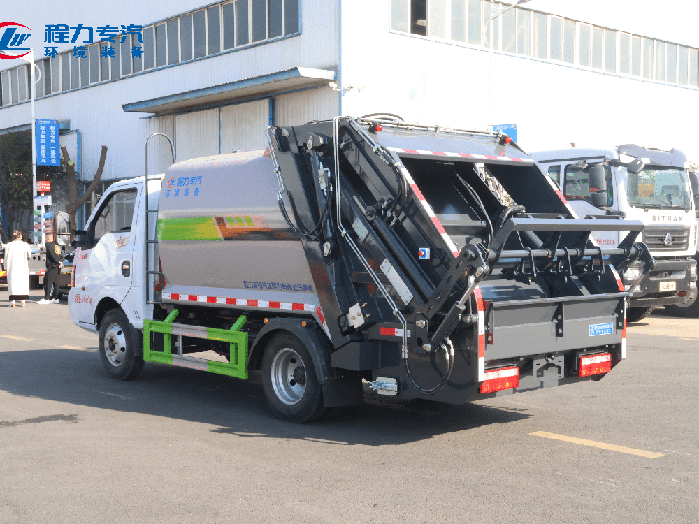 东风途逸（T6弧形箱体）