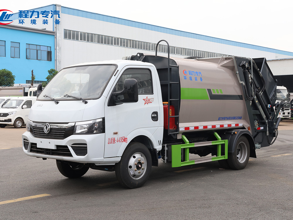 东风途逸（弧形箱体三角斗）