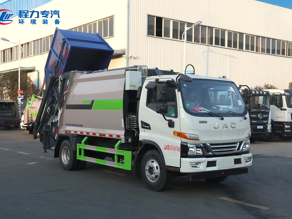 江淮骏铃V5（摆臂带箱）