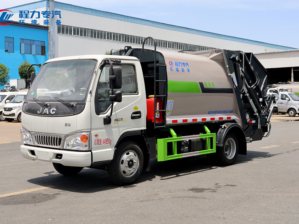 江淮康铃H1（弧形箱体三角斗）