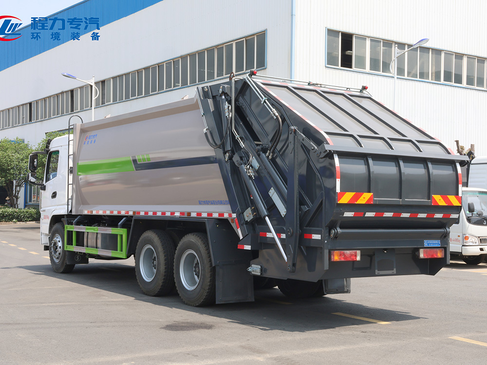 陕汽轩德翼6后双桥