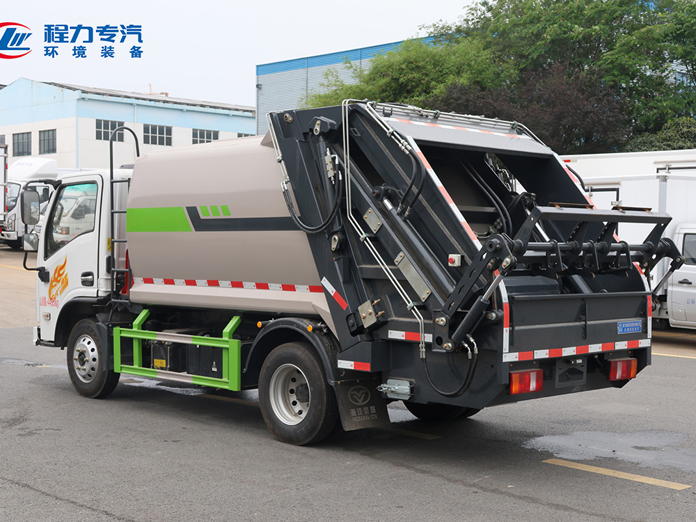 重汽豪曼（弧形箱体）