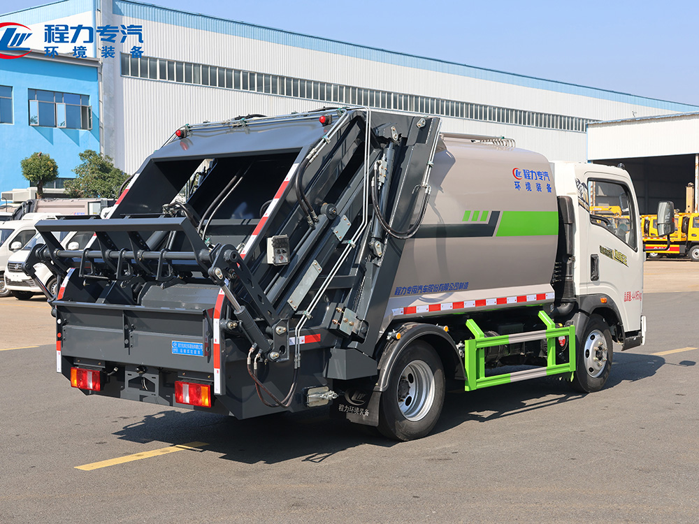 重汽豪沃M2地库王（弧形箱体）