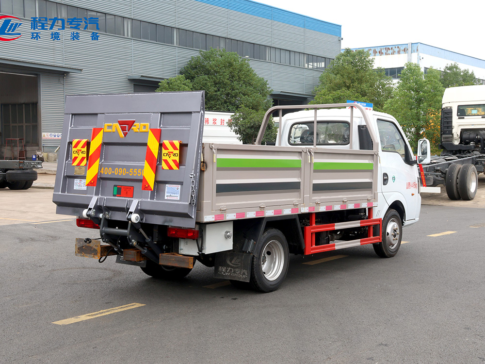 东风途逸柴油桶装