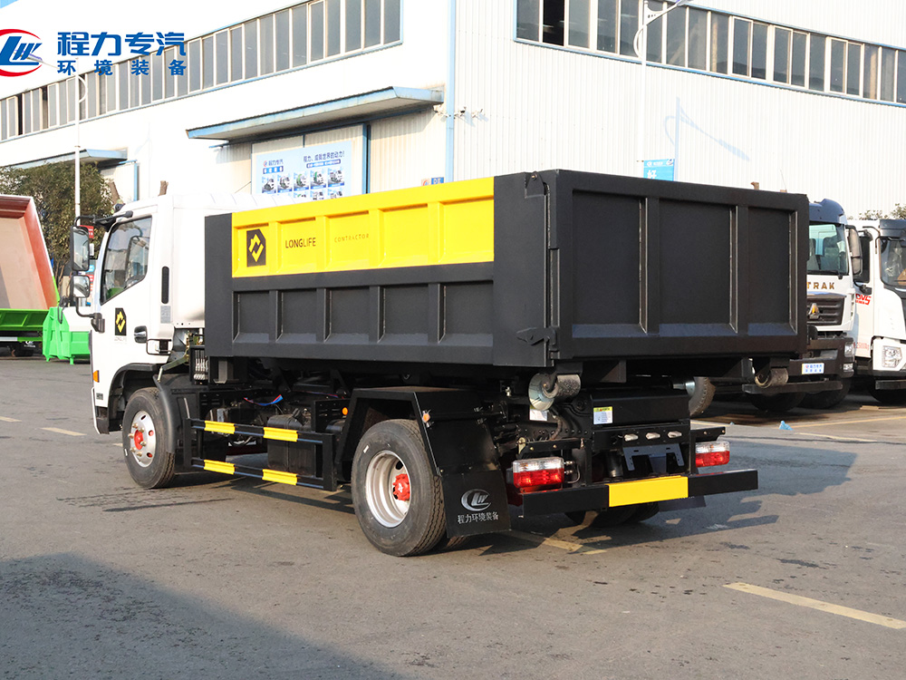 出口东风多利卡D6