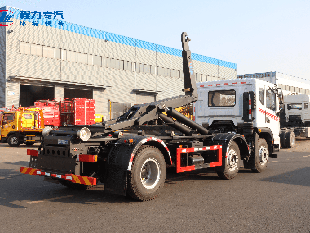 小三轴东风华神DV5